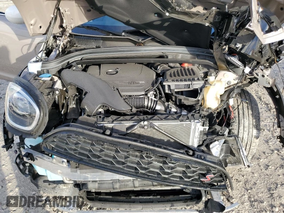 2024 MINI Countryman Cooper S with VIN WMZ53BR03R3R41479, listed as a Copart auction lot 85422814 with 8,453 mi miles and Salvage title. Bid and sale history available at DreamBid. Image 12.
