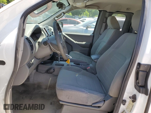 2015 Nissan Frontier S with VIN 1N6BD0CT6FN749428, listed as a Copart auction lot 58000685 with 211,574 mi miles and Clean title. Bid and sale history available at DreamBid. Image 7.