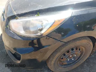 2017 Hyundai Accent SE z VIN KMHCT4AE8HU321550, wystawiony jako IAAI lot #41938309 z przebiegiem 132 016 mil mil oraz . Historia ofert i sprzedaży dostępna na DreamBid. Obrazek 6.