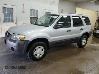 2005 Ford Escape XLS Value с VIN 1FMYU02Z55KA45705, выставлен на аукционе Copart как лот 57244345 с пробегом Не указан миль и Чистый • Clean title. История ставок и продаж доступна на DreamBid. Изображение 1.