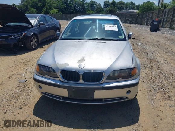 2005 BMW 3 Series 330xi с VIN WBAEW53405PN37317, выставлен на аукционе IAAI как лот 42544009 с пробегом 111 964 миль миль и . История ставок и продаж доступна на DreamBid. Изображение 6.