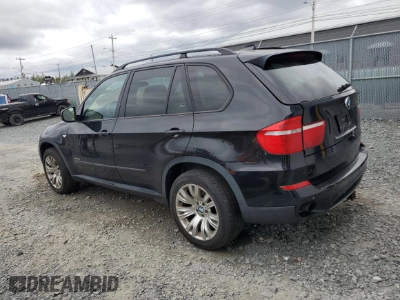 2012 BMW X5 35i z VIN 5UXZV4C5XCL752071, wystawiony jako Copart lot #56623145 z przebiegiem 180 161 mil mil oraz Czysty tytuł • Clean title. Historia ofert i sprzedaży dostępna na DreamBid. Obrazek 2.