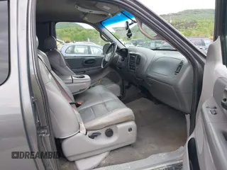 2002 Ford F-150 XL z VIN 2FTRX18L92CA15504, wystawiony jako IAAI lot #42165174 z przebiegiem Nie podano mil oraz . Historia ofert i sprzedaży dostępna na DreamBid. Obrazek 5.