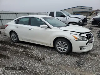 2014 Nissan Altima 2.5 with VIN 1N4AL3AP8EC203500, listed as a Copart auction lot 43761405 with 213,227 mi miles and Salvage Title. Bid and sale history available at carsss.com. Image 4.