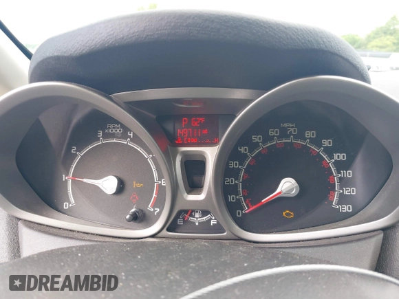 2013 Ford Fiesta SE z VIN 3FADP4BJ3DM142247, wystawiony jako IAAI lot #42337359 z przebiegiem 149 711 mil mil oraz . Historia ofert i sprzedaży dostępna na DreamBid. Obrazek 7.