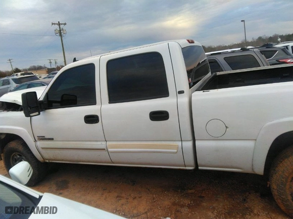 2006 Chevrolet Silverado 2500HD LT3 with VIN 1GCHK23D26F190154, listed as a IAAI auction lot 41173966 with NaN miles. Bid and sale history available at carsss.com. Image 14.