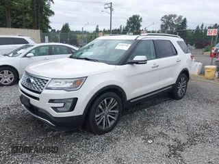 2017 Ford Explorer Platinum z VIN 1FM5K8HT3HGB64709, wystawiony jako IAAI lot #42482266 z przebiegiem 241 573 mil mil oraz . Historia ofert i sprzedaży dostępna na DreamBid. Obrazek 17.