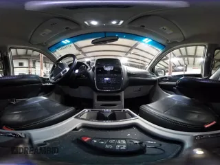 2016 Chrysler Town & Country Touring with VIN 2C4RC1BG2GR305711, listed as a IAAI auction lot 41984947 with 206,360 mi miles. Bid and sale history available at carsss.com. Image 18.