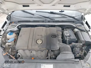 2011 Volkswagen Jetta SE с VIN 3VWDZ7AJ7BM322073, выставлен на аукционе IAAI как лот 42132111 с пробегом 195 236 миль миль и . История ставок и продаж доступна на DreamBid. Изображение 10.