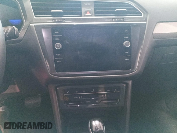 2024 Volkswagen Tiguan SE с VIN 3VV3B7AX1RM086796, выставлен на аукционе IAAI как лот 42796137 с пробегом 26 696 миль миль и . История ставок и продаж доступна на DreamBid. Изображение 15.