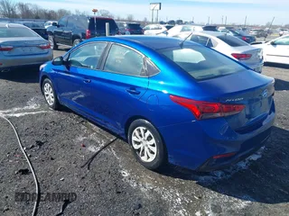 2019 Hyundai Accent SE with VIN 3KPC24A34KE059814, listed as a IAAI auction lot 41733815 with 101,242 mi miles. Bid and sale history available at carsss.com. Image 3.