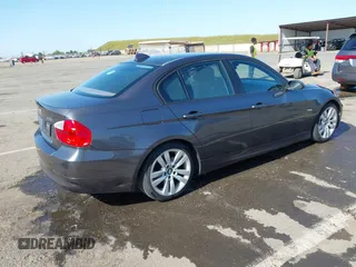 2006 BMW 3 Series 325i with VIN WBAVB13586PT20659, listed as a IAAI auction lot 42085341 with 96,128 mi miles. Bid and sale history available at carsss.com. Image 4.