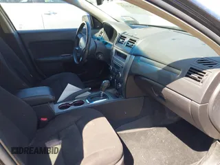 2010 Ford Fusion Hybrid with VIN 3FADP0L33AR294150, listed as a IAAI auction lot 42057023 with 197,497 mi miles. Bid and sale history available at carsss.com. Image 5.