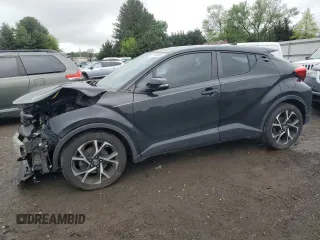 2018 Toyota C-HR XLE with VIN NMTKHMBX9JR058267, listed as a Copart auction lot 55808055 with 102,251 mi miles and Clean Title. Bid and sale history available at DreamBid. Image 1.