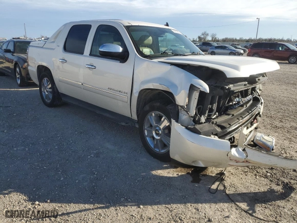 2010 Chevrolet Avalanche LTZ with VIN 3GNVKGE04AG197292, listed as a Copart auction lot 89108385 with 82,687 mi miles and Salvage Title. Bid and sale history available at carsss.com. Image 4.