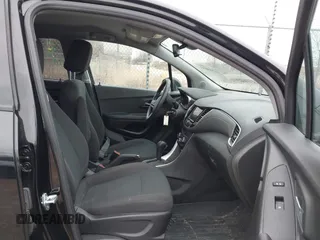 2022 Chevrolet Trax LS with VIN KL7CJNSM0NB509876, listed as a IAAI auction lot 41503835 with 12,782 mi miles. Bid and sale history available at carsss.com. Image 5.