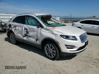 2019 Lincoln MKC Select with VIN 5LMCJ2C99KUL02603, listed as a Copart auction lot 60930025 with 70,157 mi miles and Non repairable. Bid and sale history available at DreamBid. Image 4.
