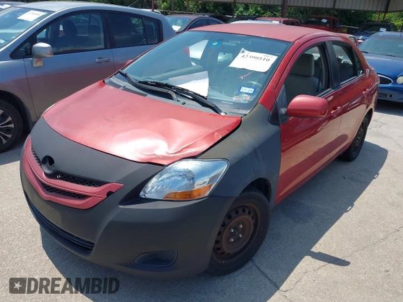 2009 Toyota Yaris z VIN JTDBT903791320843, wystawiony jako IAAI lot #42390510 z przebiegiem 331 439 mil mil oraz . Historia ofert i sprzedaży dostępna na DreamBid. Obrazek 2.
