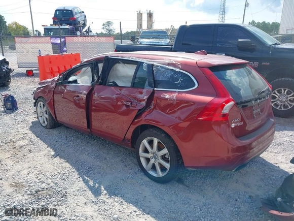 2016 Volvo V60 T5 Drive-E Platinum with VIN YV140MEM5G1294952, listed as a IAAI auction lot 40197364 with 107,641 mi miles. Bid and sale history available at carsss.com. Image 3.
