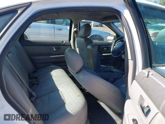 2002 Ford Taurus SES Standard with VIN 1FAFP55S82A121696, listed as a IAAI auction lot 41495902 with 275,166 mi miles. Bid and sale history available at carsss.com. Image 8.