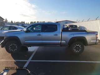 2023 Toyota Tacoma SR5 z VIN 3TMDZ5BN6PM156824, wystawiony jako IAAI lot #41031932 z przebiegiem 14 226 mil mil oraz . Historia ofert i sprzedaży dostępna na DreamBid. Obrazek 14.