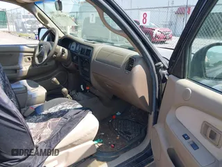 2004 Toyota Tacoma with VIN 5TEWN72N44Z344708, listed as a IAAI auction lot 40095002 with 136,791 mi miles and . Bid and sale history available at DreamBid. Image 5.