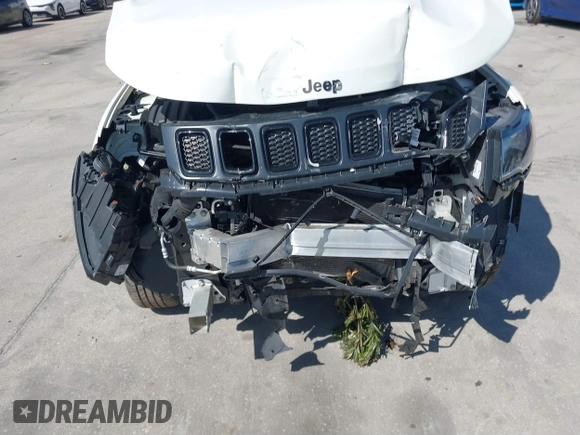2021 Jeep Compass Latitude with VIN 3C4NJDBB7MT566237, listed as a IAAI auction lot 41747738 with 33,395 mi miles and . Bid and sale history available at DreamBid. Image 6.