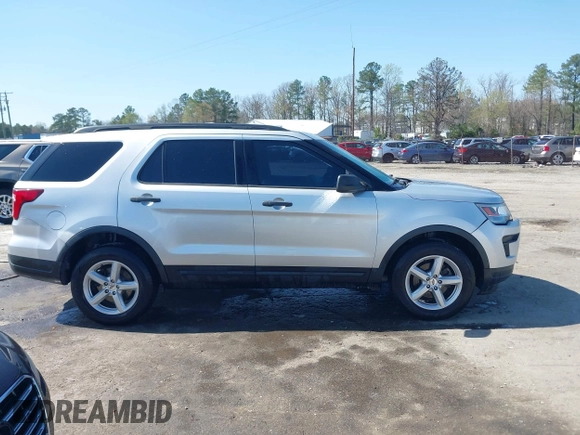 2018 Ford Explorer z VIN 1FM5K8BH0JGC57147, wystawiony jako IAAI lot #41923522 z przebiegiem 115 843 mil mil oraz . Historia ofert i sprzedaży dostępna na DreamBid. Obrazek 13.
