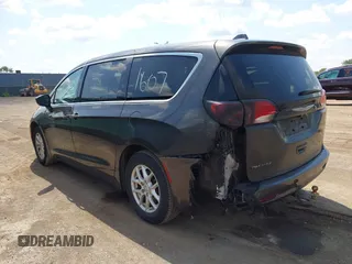 2017 Chrysler Pacifica Touring with VIN 2C4RC1DG1HR571607, listed as a IAAI auction lot 42454025 with 130,601 mi miles and . Bid and sale history available at DreamBid. Image 3.