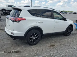 2018 Toyota RAV4 SE z VIN JTMNFREV0JJ167595, wystawiony jako Copart lot #54560605 z przebiegiem 93 056 mil mil oraz Szkoda całkowita • Salvage title. Historia ofert i sprzedaży dostępna na DreamBid. Obrazek 3.