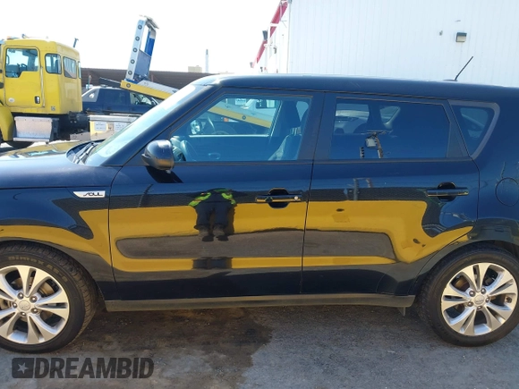 2015 Kia Soul + with VIN KNDJP3A51F7175417, listed as a IAAI auction lot 41996688 with 179,192 mi miles. Bid and sale history available at carsss.com. Image 14.