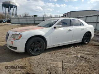 2013 Chrysler 300 with VIN 2C3CCAAG0DH630824, listed as a Copart auction lot 49900115 with 165,236 mi miles and Salvage Title. Bid and sale history available at carsss.com. Image 1.