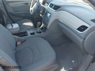 2014 Chevrolet Traverse LS with VIN 1GNKRFKD0EJ258058, listed as a IAAI auction lot 41725120 with 147,588 mi miles. Bid and sale history available at carsss.com. Image 5.