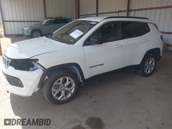 2024 Jeep Compass Latitude with VIN 3C4NJDBN3RT117560, listed as a IAAI auction lot 42732859 with 34,412 mi miles and . Bid and sale history available at DreamBid. Image 21.