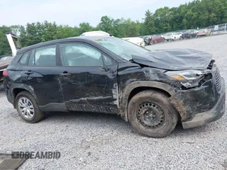 2022 Toyota Corolla Cross L with VIN 7MUAAABG6NV032964, listed as a IAAI auction lot 42458401 with 33,777 mi miles and . Bid and sale history available at DreamBid. Image 13.