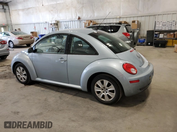 2009 Volkswagen New Beetle Coupe S with VIN 3VWPW31CX9M516865, listed as a Copart auction lot 76178854 with 133,836 mi miles and Clean Title. Bid and sale history available at carsss.com. Image 2.
