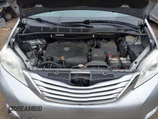 2017 Toyota Sienna LE Auto Access Seat with VIN 5TDKZ3DC4HS898051, listed as a IAAI auction lot 41530873 with 117,576 mi miles. Bid and sale history available at carsss.com. Image 10.