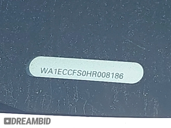 2017 Audi Q3 Premium z VIN WA1ECCFS0HR008186, wystawiony jako IAAI lot #40648800 z przebiegiem 139 379 mil mil oraz . Historia ofert i sprzedaży dostępna na DreamBid. Obrazek 9.