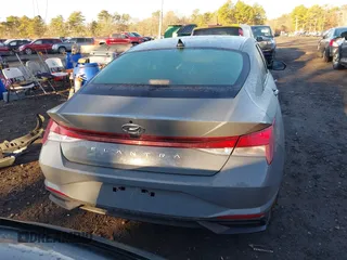 2022 Hyundai Elantra SEL with VIN KMHLS4AG9NU288770, listed as a IAAI auction lot 41688502 with 19,022 mi miles and . Bid and sale history available at DreamBid. Image 16.