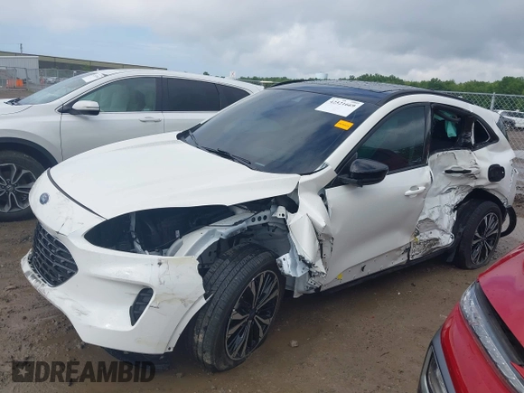 2022 Ford Escape SE with VIN 1FMCU9G68NUC00765, listed as a IAAI auction lot 42521669 with 8,125 mi miles and . Bid and sale history available at DreamBid. Image 6.