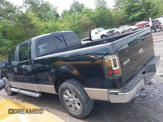 2008 Ford F-150 XLT z VIN 1FTPW12V68FA29247, wystawiony jako IAAI lot #42180501 z przebiegiem 254 032 mil mil oraz . Historia ofert i sprzedaży dostępna na DreamBid. Obrazek 15.