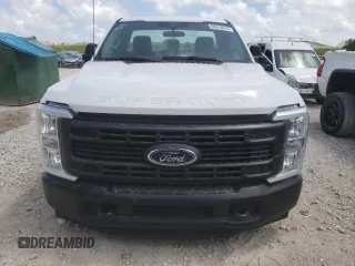 2023 Ford F-250 XL z VIN 1FTBF2AA9PED40870, wystawiony jako Copart lot #60814915 z przebiegiem Nie podano mil oraz Nie do naprawy • Non repairable. Historia ofert i sprzedaży dostępna na DreamBid. Obrazek 5.