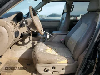 2005 Ford Explorer Eddie Bauer z VIN 1FMZU64WX5UA75605, wystawiony jako Copart lot #47082575 z przebiegiem Nie podano mil oraz Szkoda całkowita • Salvage title. Historia ofert i sprzedaży dostępna na DreamBid. Obrazek 7.