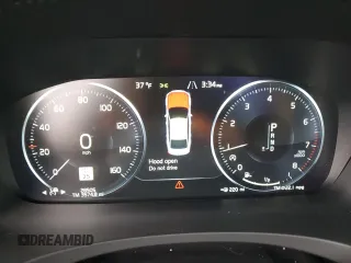 2017 Volvo S90 Momentum with VIN YV1A22MK4H1012268, listed as a Copart auction lot 44632965 with 28,505 mi miles and Salvage Title. Bid and sale history available at carsss.com. Image 9.