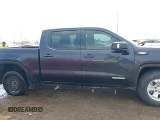 2022 GMC Sierra 1500 Elevation z VIN 3GTUUCET7NG648612, wystawiony jako IAAI lot #42098162 z przebiegiem Nie podano mil oraz . Historia ofert i sprzedaży dostępna na DreamBid. Obrazek 13.