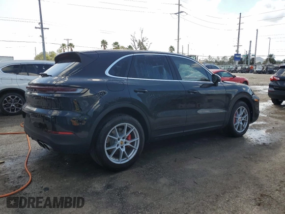 2024 Porsche Cayenne S z VIN WP1AL2AY1RDA34089, wystawiony jako Copart lot #78726624 z przebiegiem 3 054 mil mil oraz Szkoda całkowita • Salvage title. Historia ofert i sprzedaży dostępna na DreamBid. Obrazek 3.