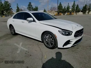 2021 Mercedes-Benz E 350 z VIN W1KZF8DBXMA920854, wystawiony jako Copart lot #51800865 z przebiegiem 40 337 mil mil oraz Szkoda całkowita • Salvage title. Historia ofert i sprzedaży dostępna na DreamBid. Obrazek 10.