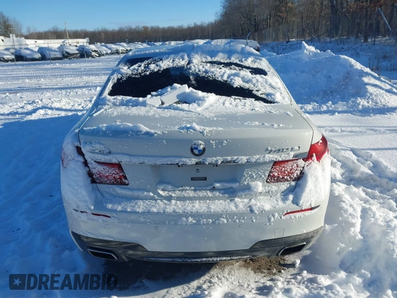 2014 BMW 7 Series 740Li xDrive with VIN WBAYF4C57ED282182, listed as a IAAI auction lot 41324877 with 102,699 mi miles. Bid and sale history available at carsss.com. Image 16.