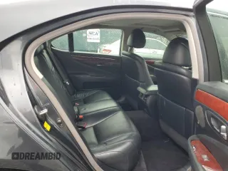 2008 Lexus LS 460 z VIN JTHBL46FX85067866, wystawiony jako Copart lot #56025255 z przebiegiem 218 271 mil mil oraz Szkoda całkowita • Salvage title. Historia ofert i sprzedaży dostępna na DreamBid. Obrazek 10.