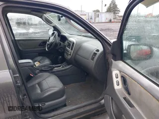 2006 Ford Escape Hybrid with VIN 1FMCU96H76KA30866, listed as a IAAI auction lot 41651128 with 177,908 mi miles and . Bid and sale history available at DreamBid. Image 5.